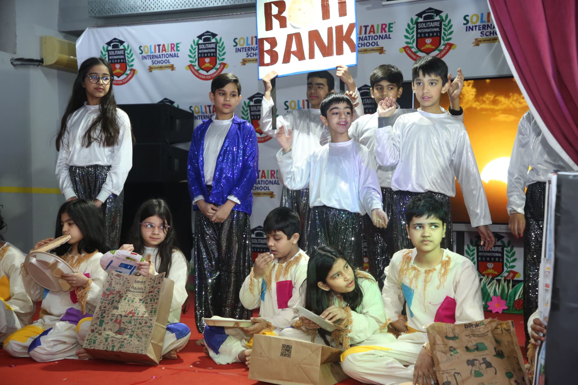 Solitaire International School