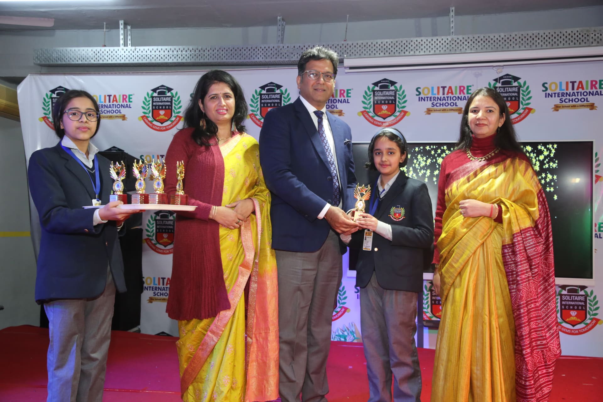 Solitaire International School