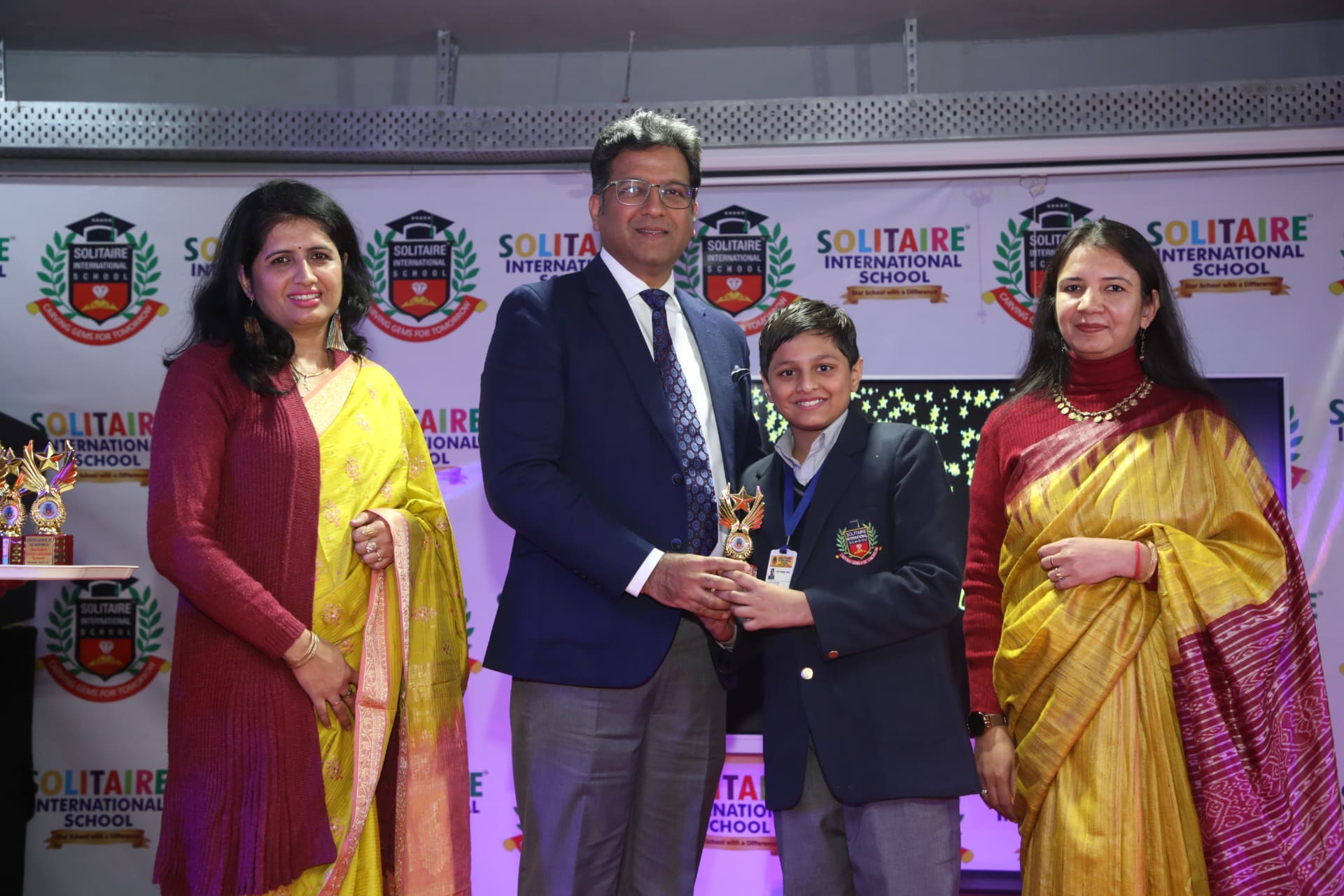 Solitaire International School
