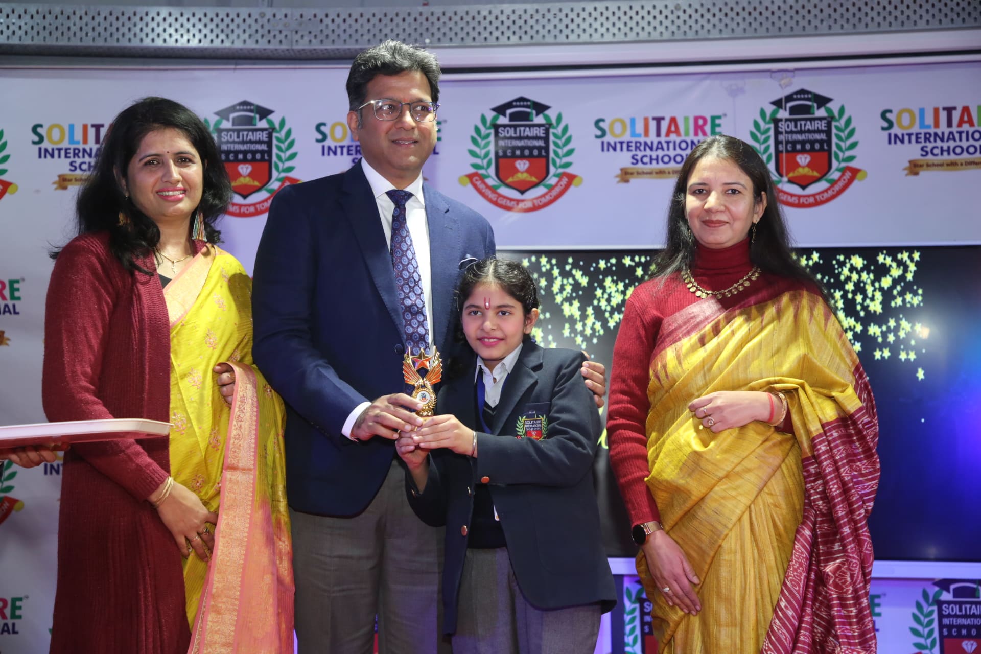 Solitaire International School