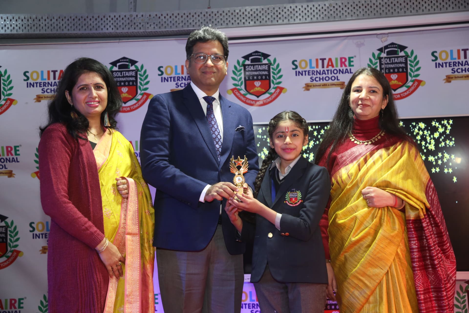 Solitaire International School