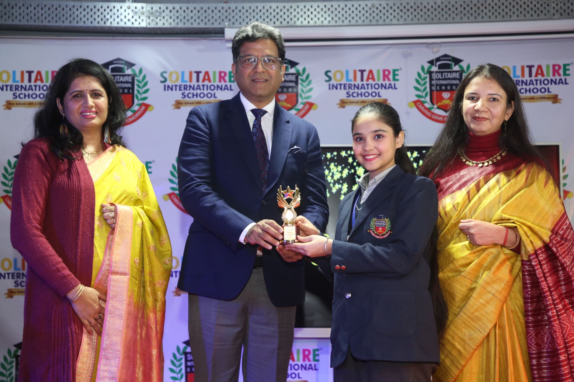 Solitaire International School