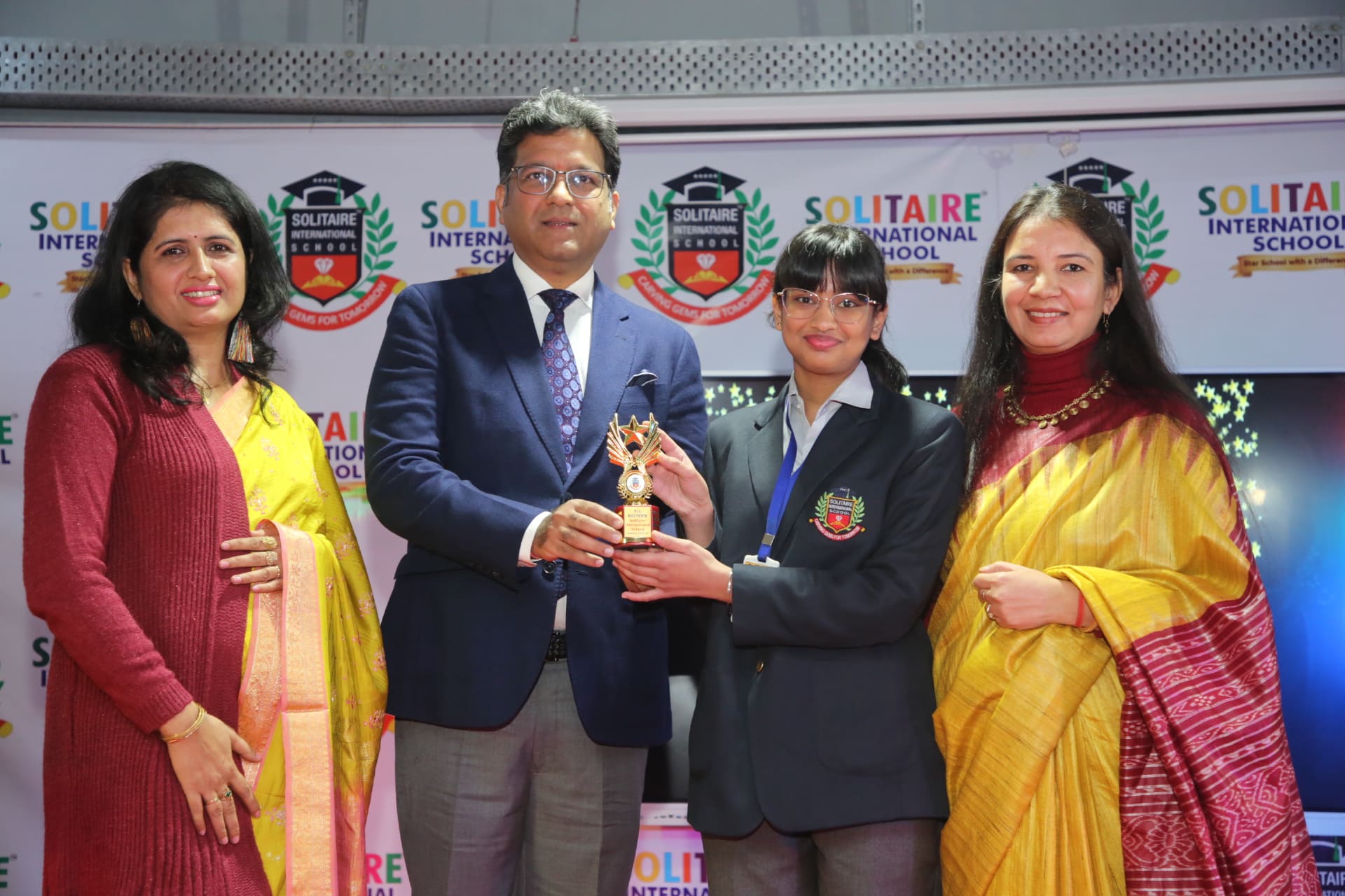 Solitaire International School
